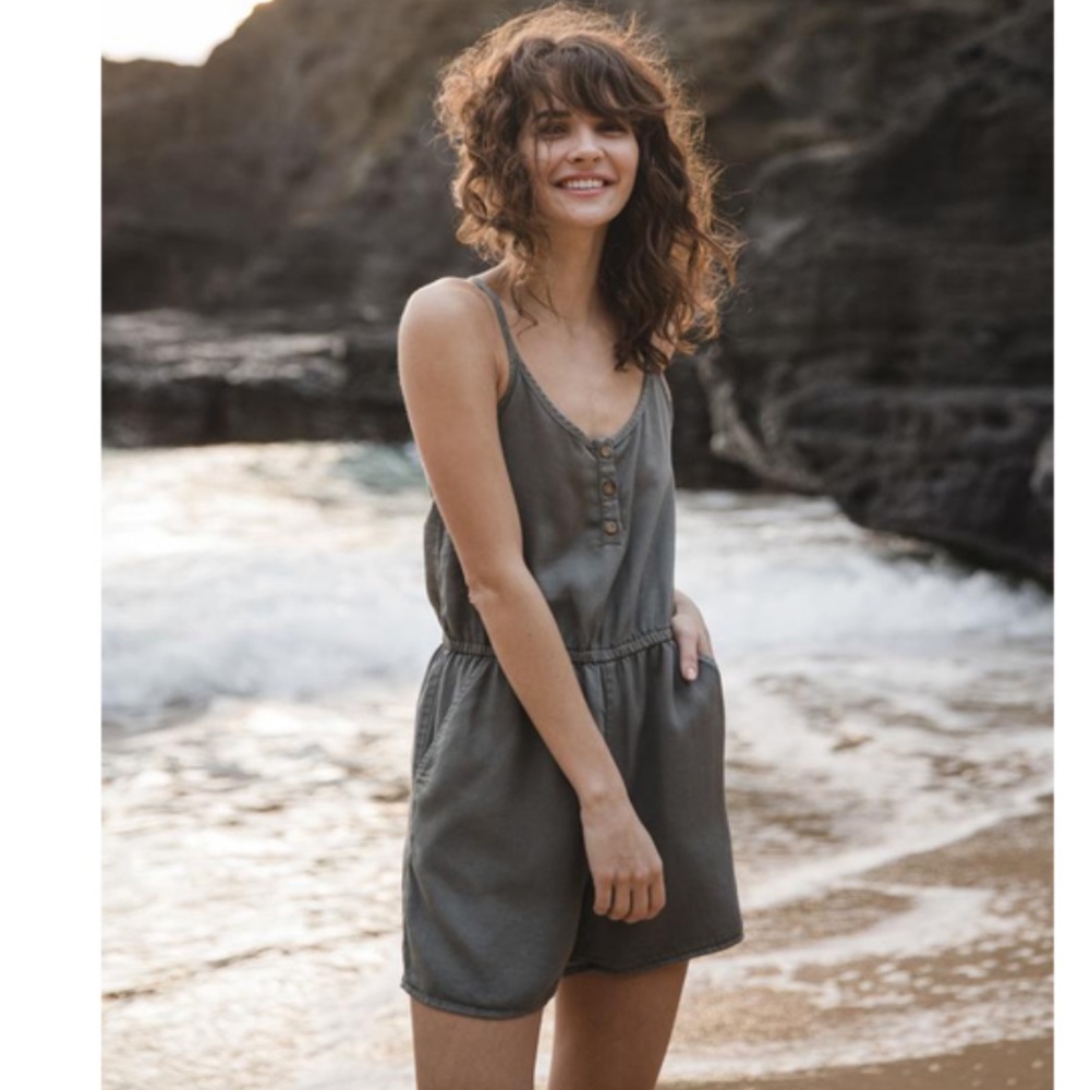 Sierra crossback romper by ten tree